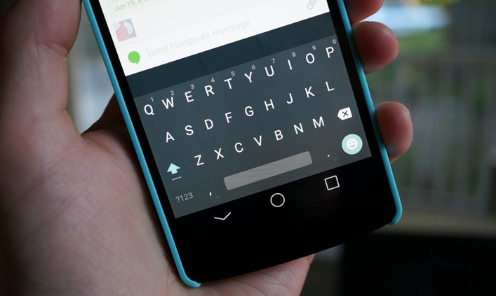 Darker Themes of Smartphone Keyboard