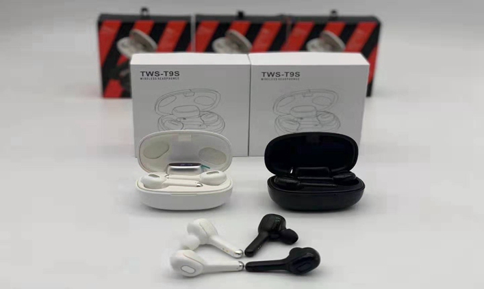 Model T9S In-Ear Translator