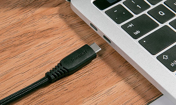 USB-C Port on PC Supports Fast Transmitting Speed